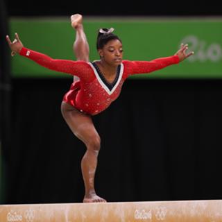 Simone Biles feet photo thumbnail