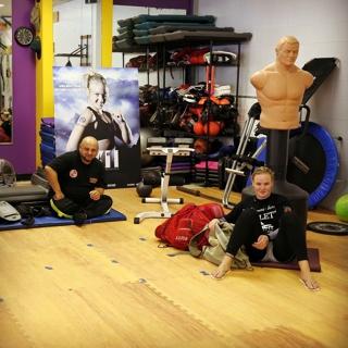 Valentina Shevchenko feet photo thumbnail