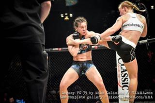 Valentina Shevchenko feet photo thumbnail