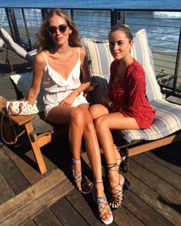 Chiara Ferragni feet photo thumbnail