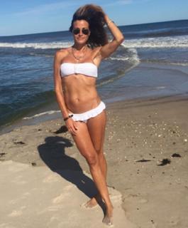 Kelly Bensimon feet photo thumbnail