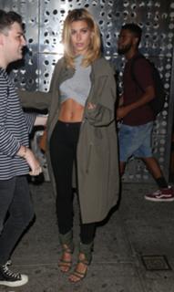 Hailey Bieber feet photo thumbnail