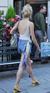 Pixie Lott feet photo thumbnail