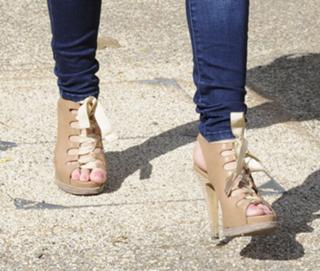 Brooke Vincent feet photo thumbnail