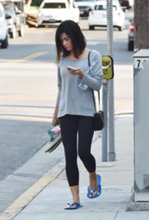 Jenna Dewan feet photo thumbnail