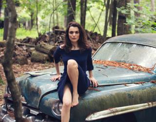 Rachel Weisz feet photo thumbnail