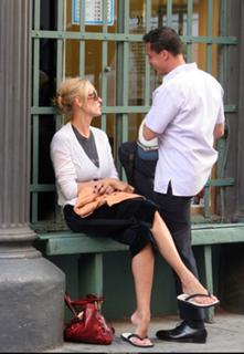 Uma Thurman feet photo thumbnail