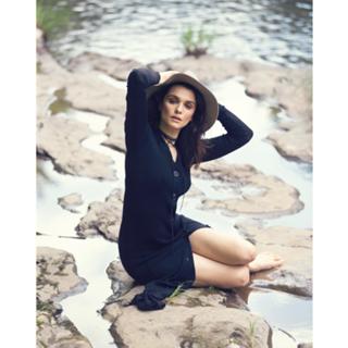 Rachel Weisz feet photo thumbnail