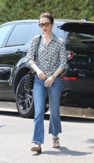 Lily Collins feet photo thumbnail