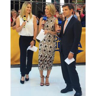 Amy Robach feet photo thumbnail