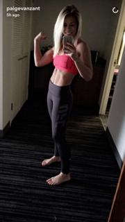 Paige VanZant feet photo thumbnail