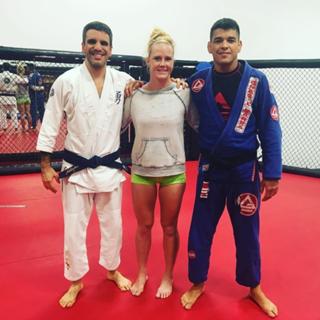 Holly Holm feet photo thumbnail