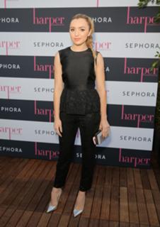 Peyton List feet photo thumbnail