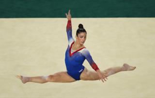 Aly Raisman feet photo thumbnail