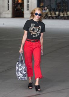 Fearne Cotton feet photo thumbnail