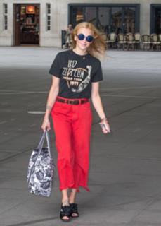 Fearne Cotton feet photo thumbnail