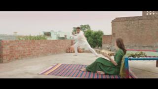 Anushka Sharma feet photo thumbnail