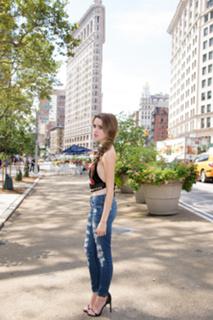 Laura Marano feet photo thumbnail