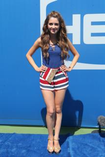 Laura Marano feet photo thumbnail