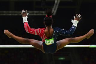 Simone Biles feet photo thumbnail
