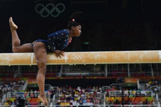 Simone Biles feet photo thumbnail