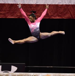 Simone Biles feet photo thumbnail