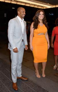 Ashley Graham feet photo thumbnail