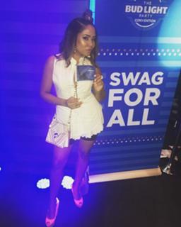 Angela Yee feet photo thumbnail