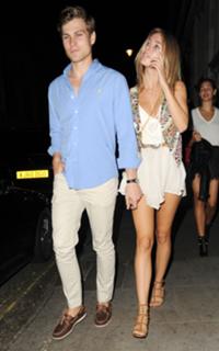 Kimberley Garner feet photo thumbnail