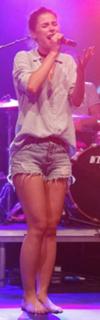 Lena Meyer-Landrut feet photo thumbnail