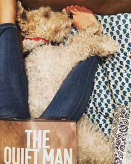 Emilia Clarke feet photo thumbnail