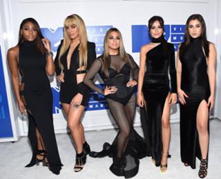 Camila Cabello feet photo thumbnail