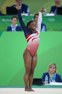Simone Biles feet photo thumbnail