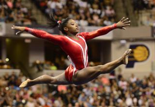 Simone Biles feet photo thumbnail