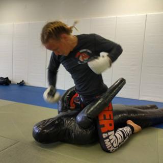 Valentina Shevchenko feet photo thumbnail