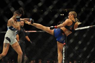 Paige VanZant feet photo thumbnail
