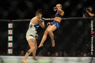 Paige VanZant feet photo thumbnail