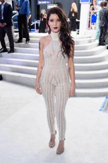Halsey feet photo thumbnail