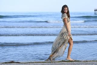 Barbara Palvin feet photo thumbnail