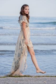 Barbara Palvin feet photo thumbnail