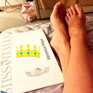 Veronica Maya feet photo thumbnail