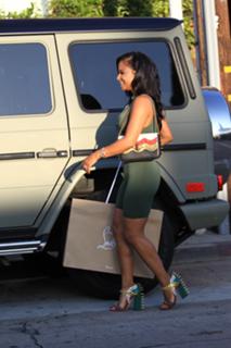 Christina Milian feet photo thumbnail