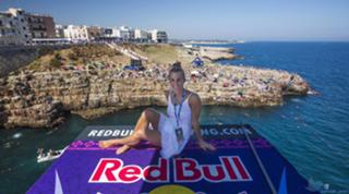 Tania Cagnotto feet photo thumbnail
