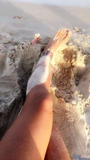 Ludovica Frasca feet photo thumbnail