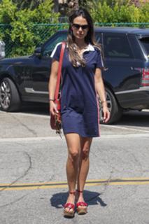 Jordana Brewster feet photo thumbnail