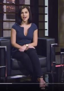 Megan Olivi feet photo thumbnail