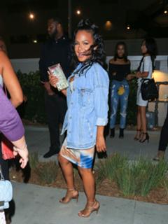 Christina Milian feet photo thumbnail