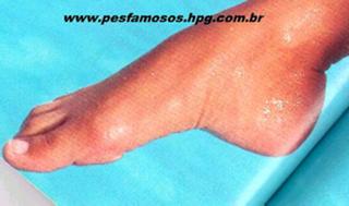 Adriane Galisteu feet photo thumbnail