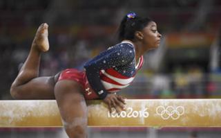 Simone Biles feet photo thumbnail