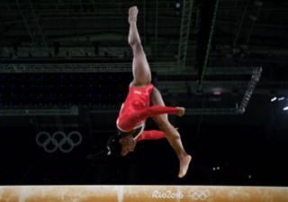 Simone Biles feet photo thumbnail